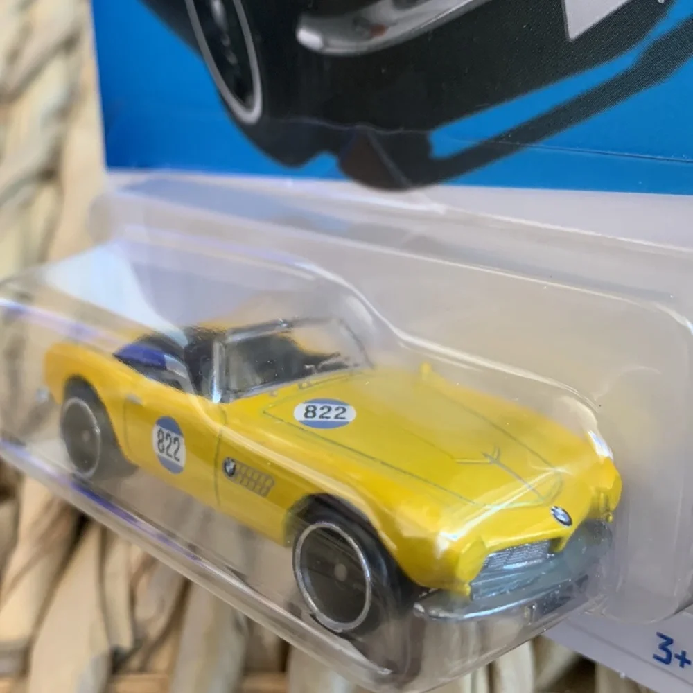Hot Wheels Beamer BMW 507 HW Roadsters Hotwheels Racing Yellow Race Car New 2024